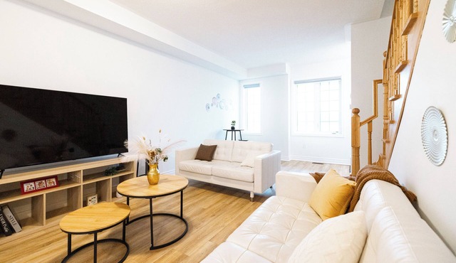 Modern home near Wasaga Beach