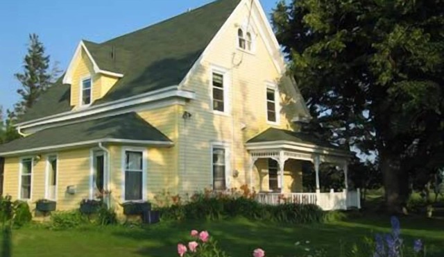 Montgomery House By The Sea &/or Carriage House - 8 Acres With Bay Views