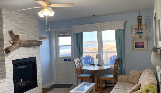 Moonlight Beach Suites