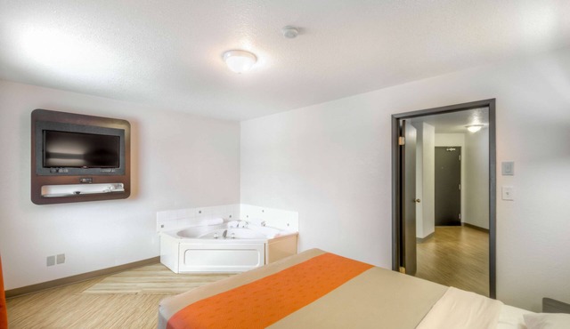 Motel 6 Regina, SK