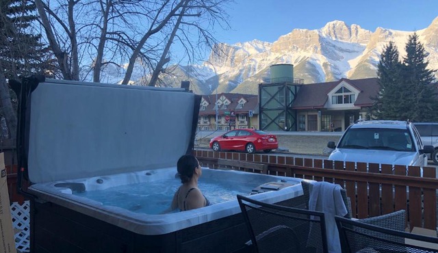 Mountain View Escape with Private Hot Tub & Patio