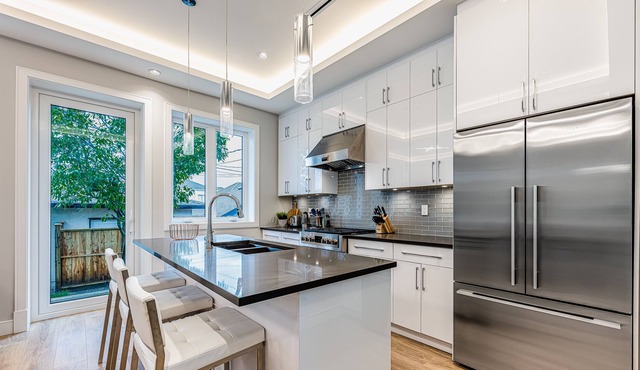 New Luxury 3 Bedroom Duplex