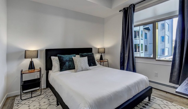 NEW Modern Condo | 20 Min DT | 1 hour Canmore | Sleeps 5