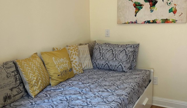 Newly Renovated Etobicoke 3BR/2Bath Urban Oasis w/Patio