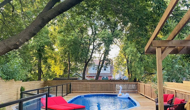 Niagara Luxury Modern SPA Pool Sauna Retreat