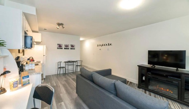 NN - The Evelyn - Whistlebend 1-bed 1-bath
