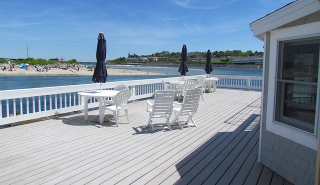 Oceanfront Condo #2, Prime location w/amazing views!