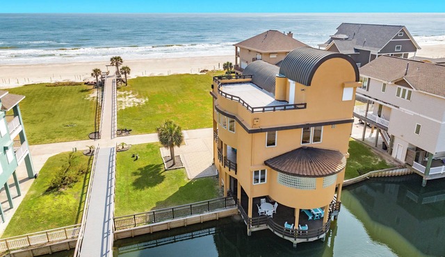 Oceanfront! Elevator, Unobstructed Beach Views!