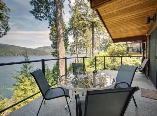 Oceanfront view 2 entertainment areas -Pet Friendly