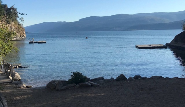 Okanagan Lakeside resort living! Pools, lake, beaches and sun!