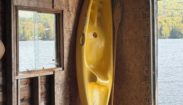 On Lake of Bays! Walking distance to the Dorset look out tower and town.