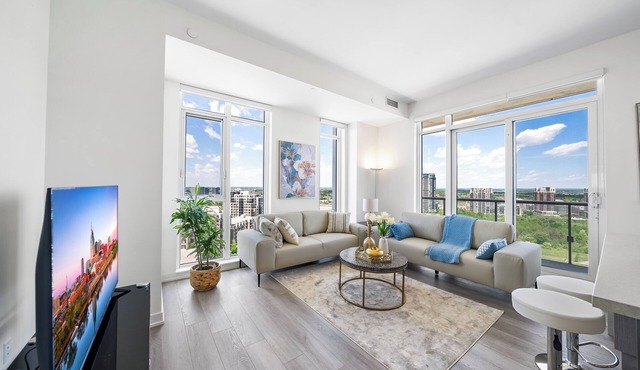 One of a Kind Penthouse in Markham