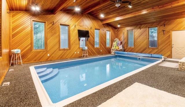 One of the kind 5 bedroom house with its own spa