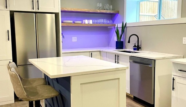 Orchard Oasis - Spacious with Modern Comforts, Heated Floors, 65" TV