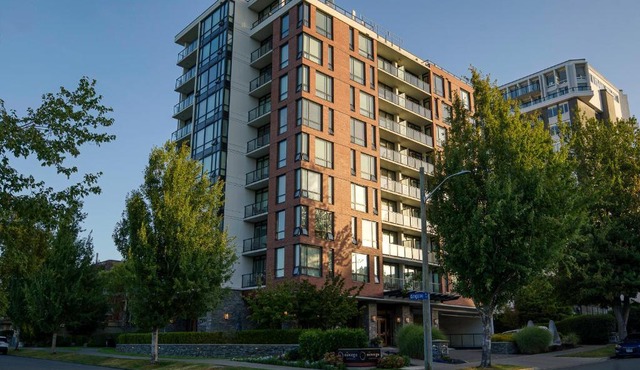 Oswego Hotel