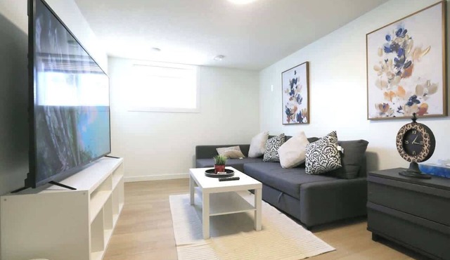 Patio | 4 min U of C & Trendy University District