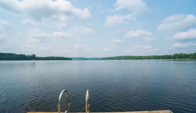 Peninsula Lake Clover Ontario