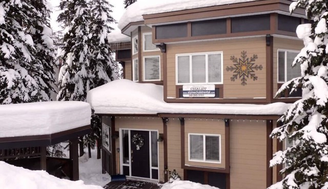 Perfect for the Family - Ski In/Out House with Private Hot Tub, close to village