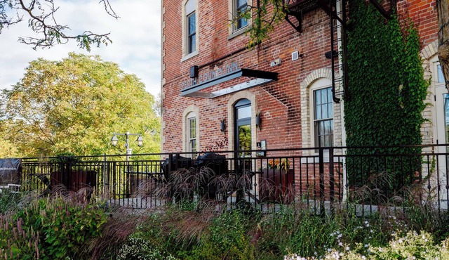 Perth County Inn