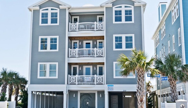Pierless Too, Oceanfront House in Atlantic Beach, NC!