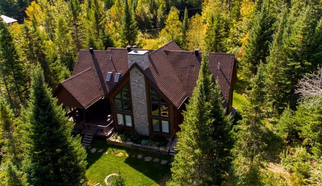 Prestige In Nature | A/C | Hot tub | Terrace+BBQ | Fast Wifi | firepit and games