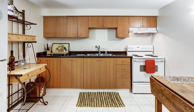 Prestiqe Unionville/Renovated Furnished Suite