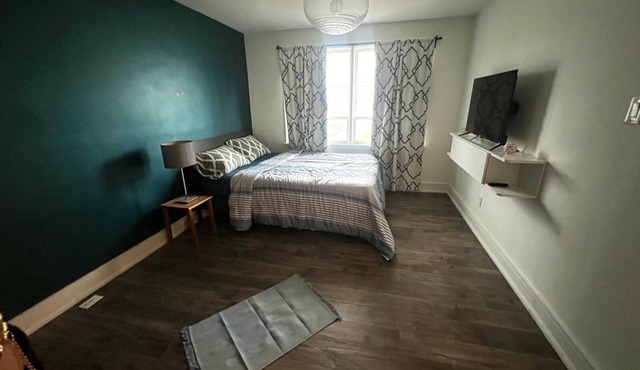 Private and Spacious Room in Toronto