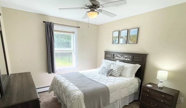 Private cozy suite close to Charlottetown.