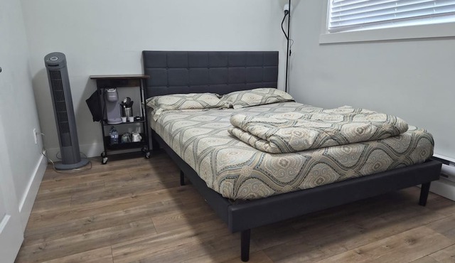 Private modern room with separate entrance at Newton surrey