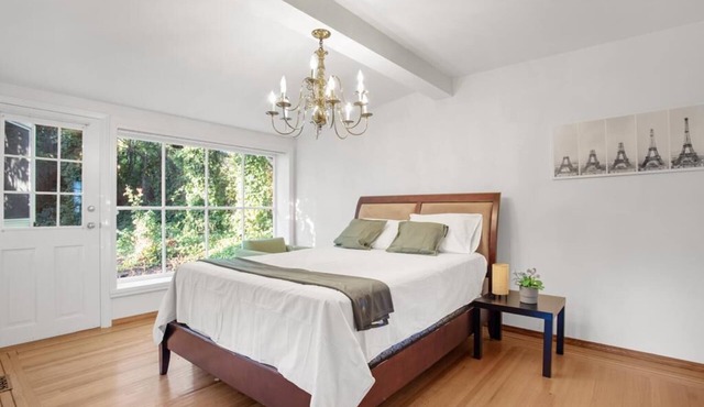 Private Stay Close To Airport & Downtown