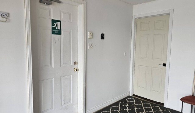 Quad-k Suite, A Cozy and private guest suite in Portland Estate.