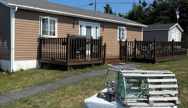 Quiet Cove Cottage Acreage Living-Rugged Coastline-Bonavista Peninsula