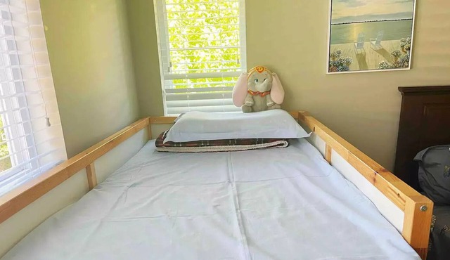 Quiet & cozy queen 3bed house Burke Mountain