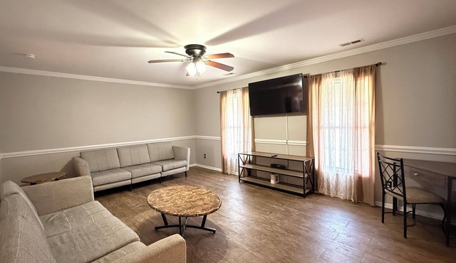 Quiet Fully Furnished Comfy Home with Fast WiFi for Professionals in RTP/Durham