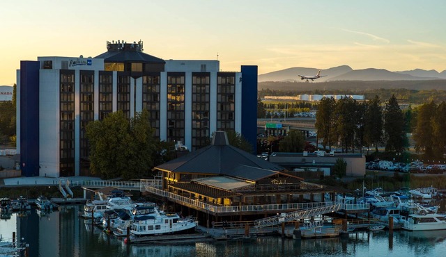 Radisson Blu Vancouver Airport Hotel & Marina