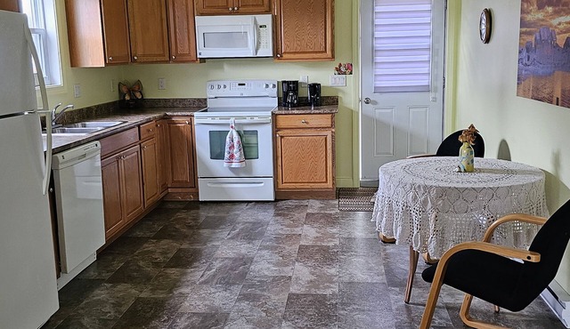 Riverview - pet friendly Sleeps 4