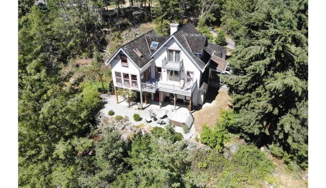 Rockhill House, Halfmoon Bay, Sunshine Coast