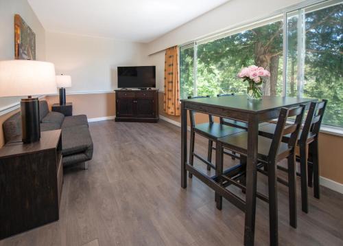 Rockwater Secret Cove Resort