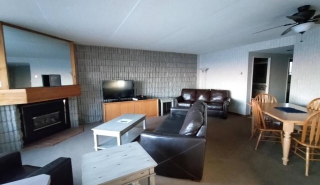 Royal Harbour Resort - Thornbury ON