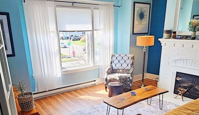 Rustic Escape - Cozy, Central & Pet-Friendly