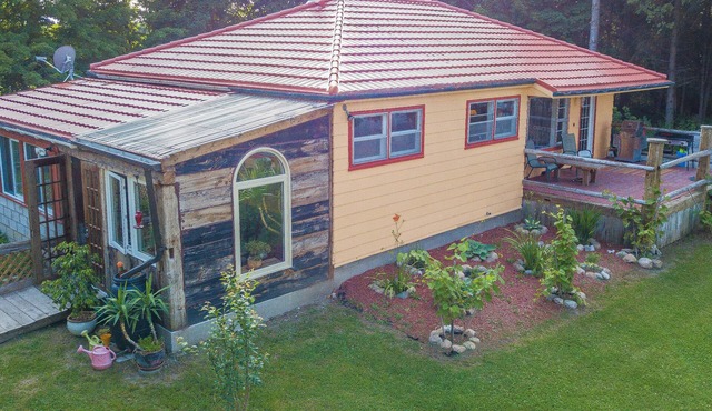 Rustic Hobby Farm Retreat