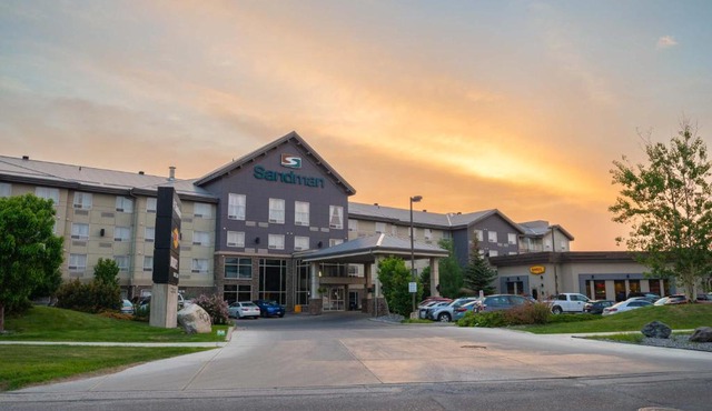 Sandman Hotel & Suites Calgary South
