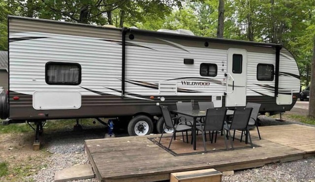 SDD Camping trailer 3 Wildwood