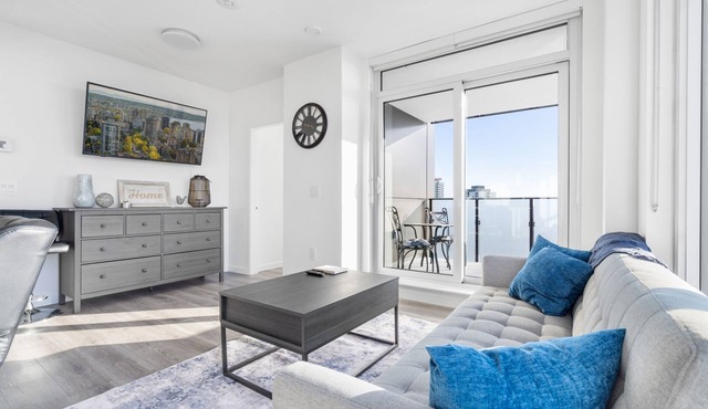 Serene Surrey Suite in Surrey