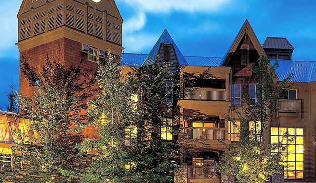 🎿 Ski Paradise at Hilton Embarc Whistler Resort - 2 Bedroom - Sleeps 6