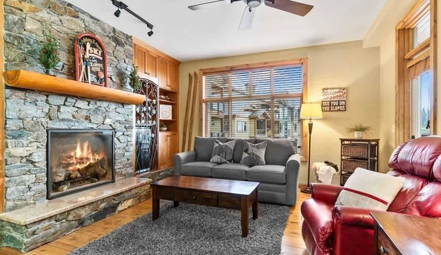 Ski Ya Later! | Private Hot Tub & Ski In/Ski Out