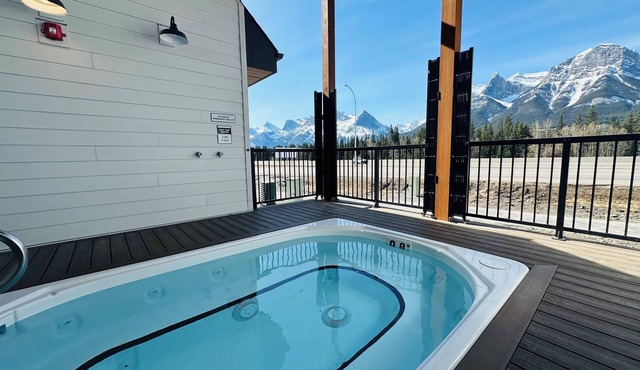 Skyridge Resort -Near Banff Entrance