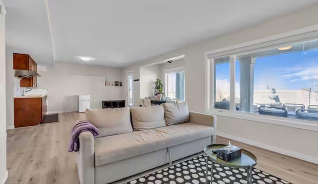 Spacious 2BR Suite Near U of C & Banff | 8 Guests