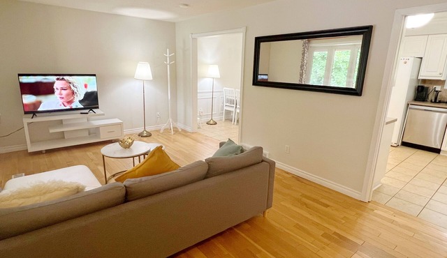 Spacious 3BR/2BA Home near Western University & Downtown Free Parking