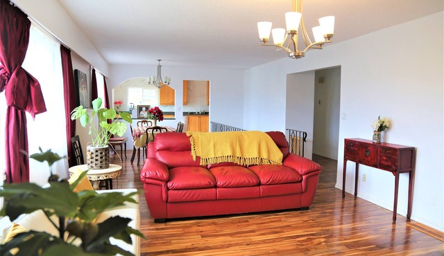 Spacious 4-Bedroom Home near Lagoon, Beach & Hatley Castle